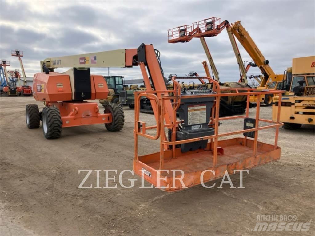 JLG 800AJ Articulated boom lifts