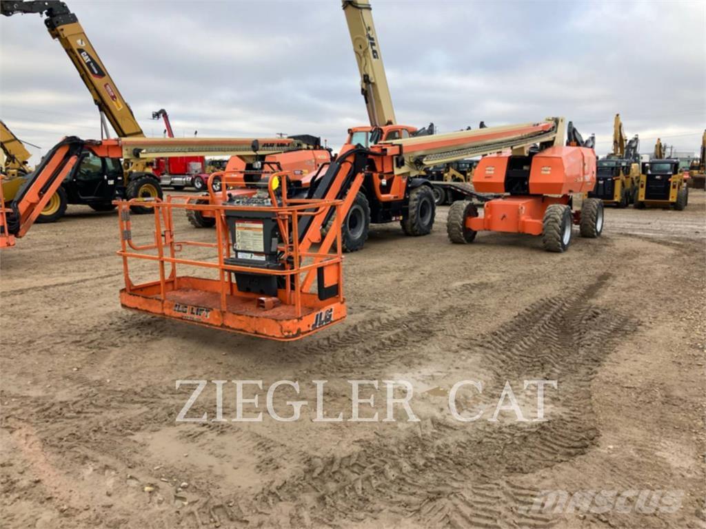 JLG 860SJ Articulated boom lifts