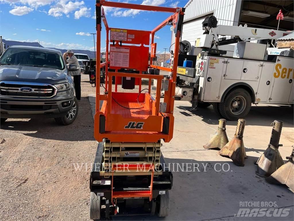 JLG AE1932 Scissor lifts