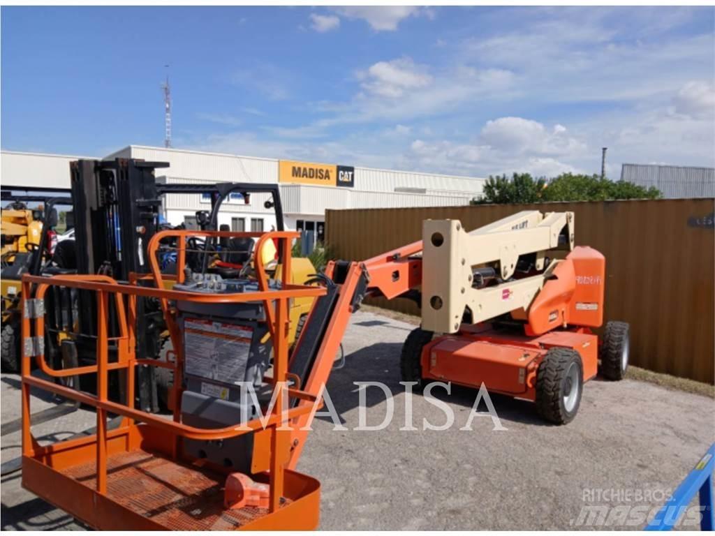 JLG E450AJ Articulated boom lifts