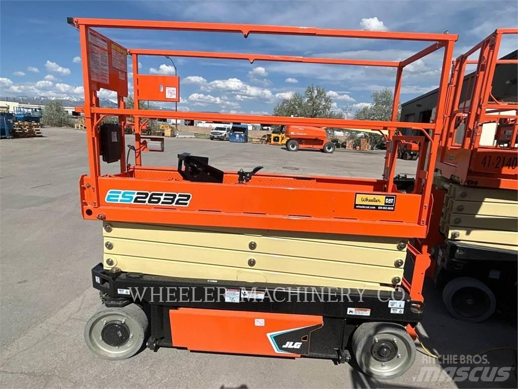 JLG ES2632 Scissor lifts