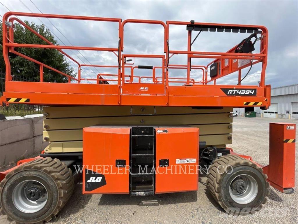 JLG RT4394 Scissor lifts