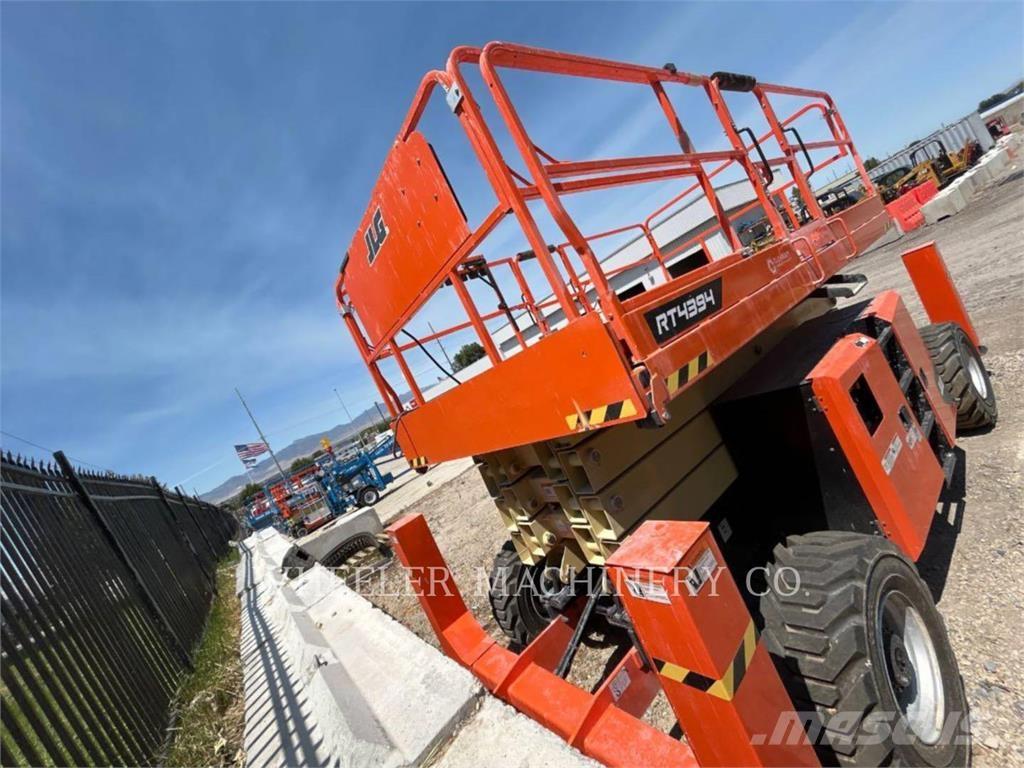 JLG RT4394 Scissor lifts