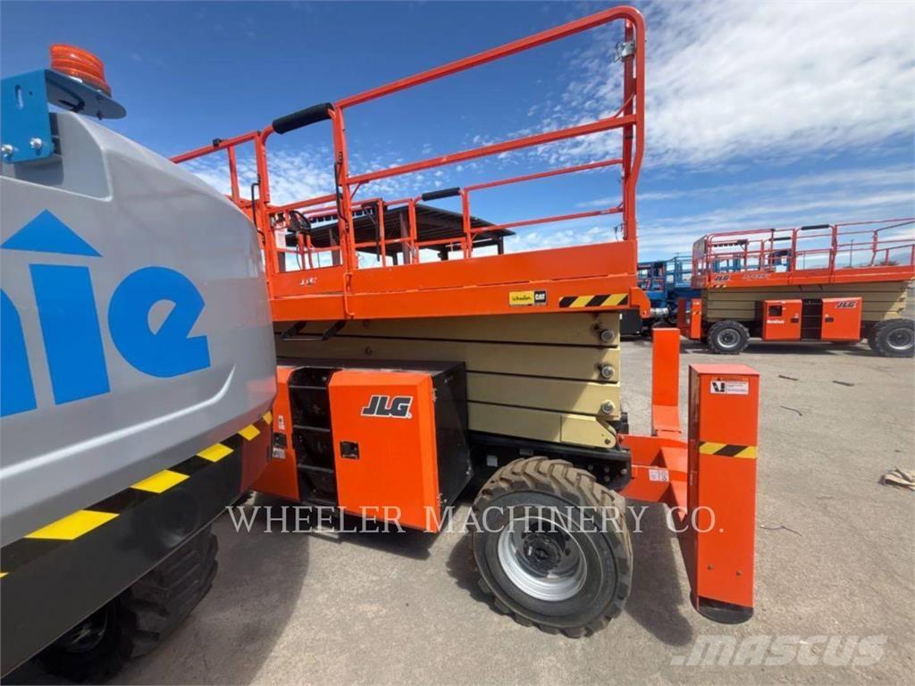 JLG RT4394 Scissor lifts