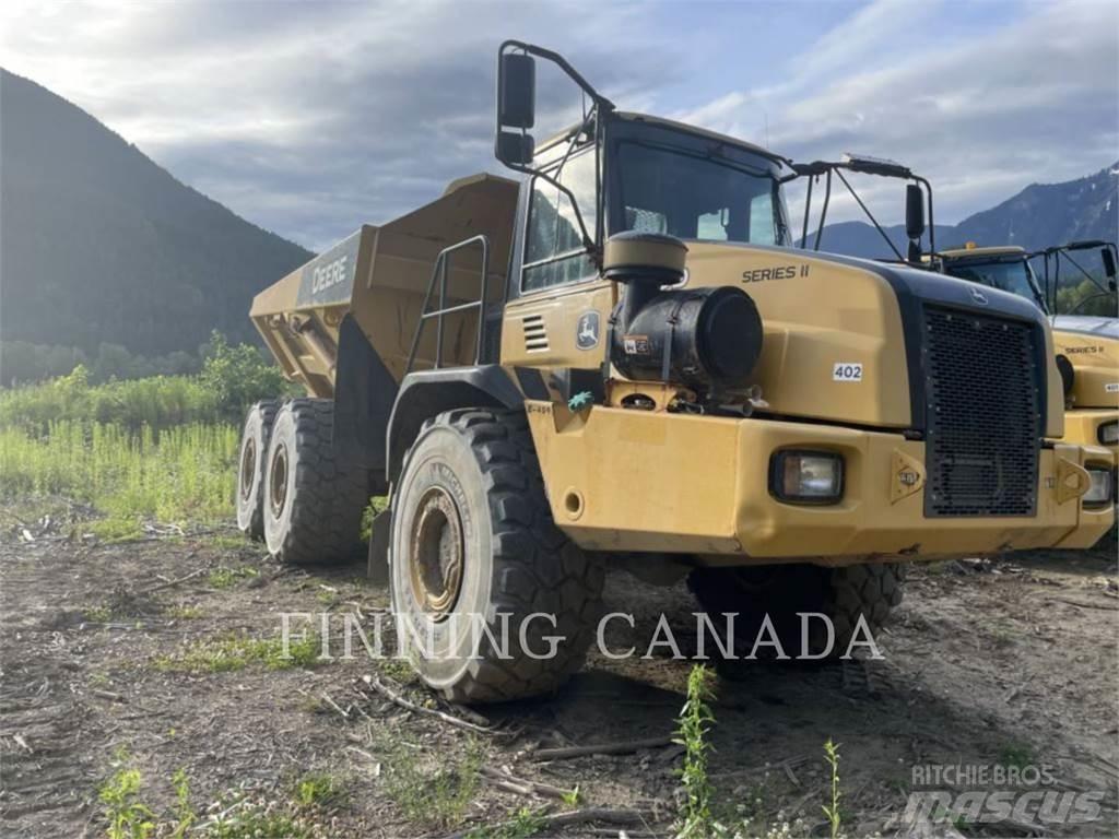 John Deere 400D Articulated Haulers