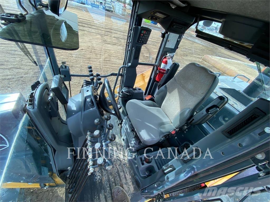 John Deere 870G Graders