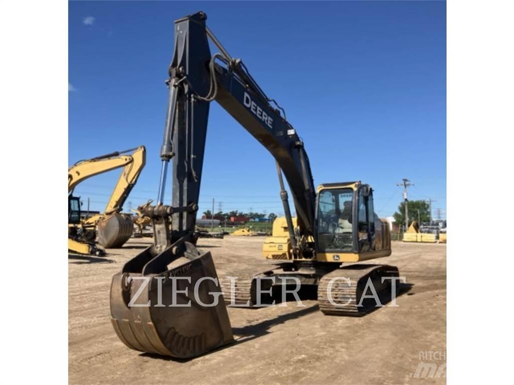 John Deere & CO. 200D Crawler excavators