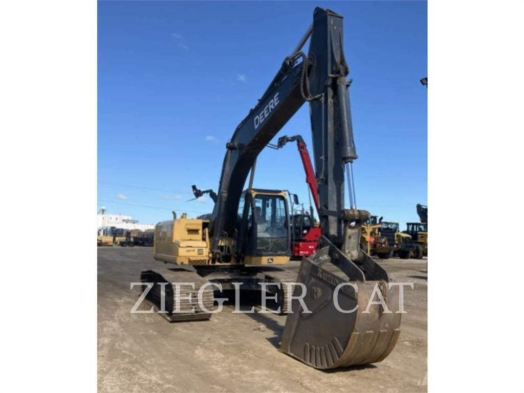 John Deere & CO. 200D Crawler excavators