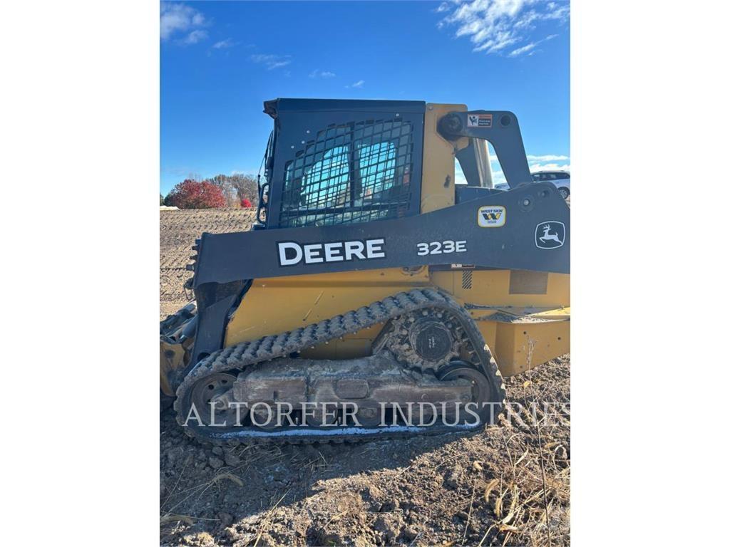 John Deere & CO. 323E Skid steer loaders