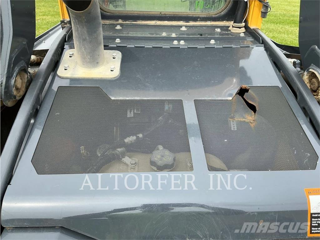 John Deere & CO. 325G Skid steer loaders