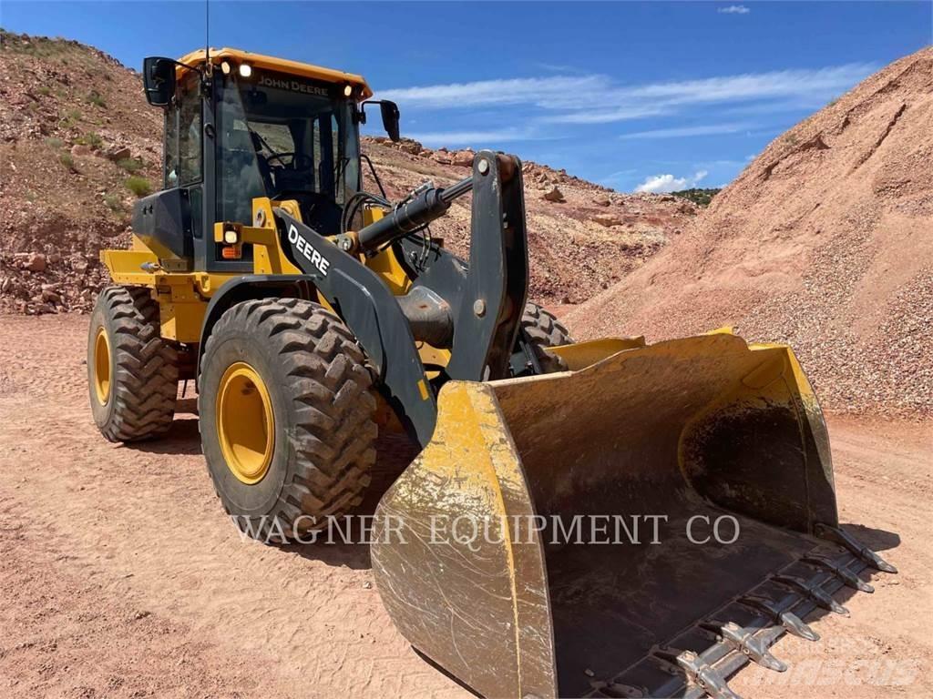 John Deere & CO. 544P Wheel loaders