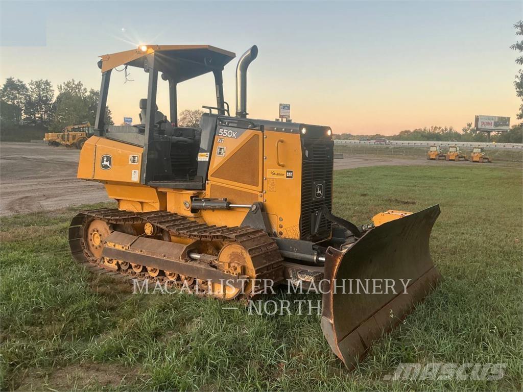 John Deere & CO. 550 Crawler dozers