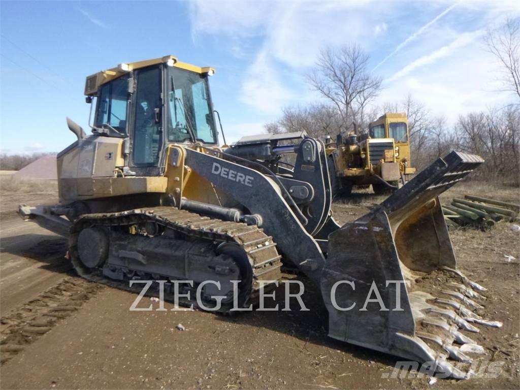 John Deere & CO. 755K Crawler loaders