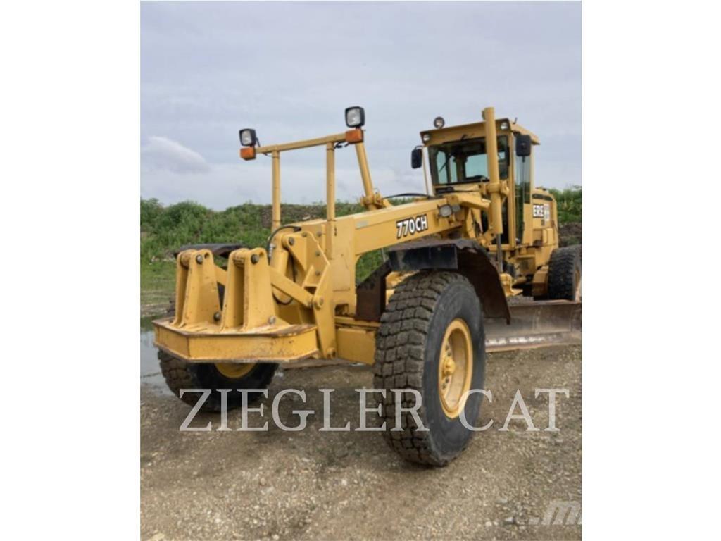John Deere & CO. 770CH Graders