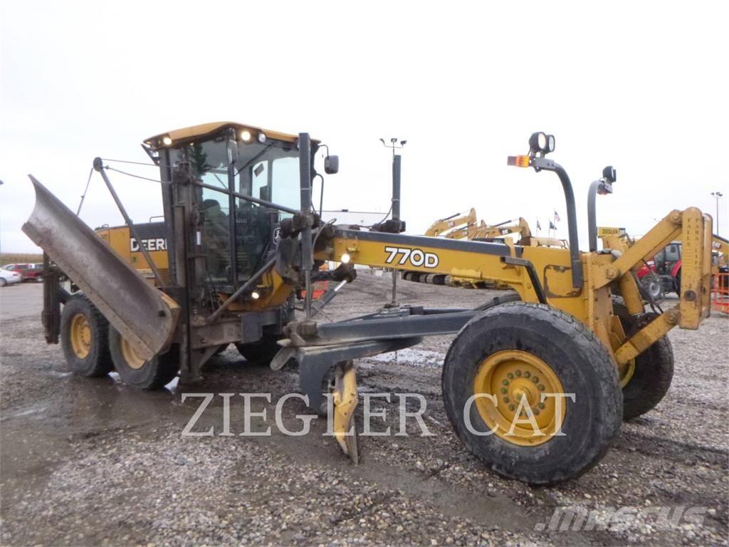 John Deere & CO. 770D Crawler dozers