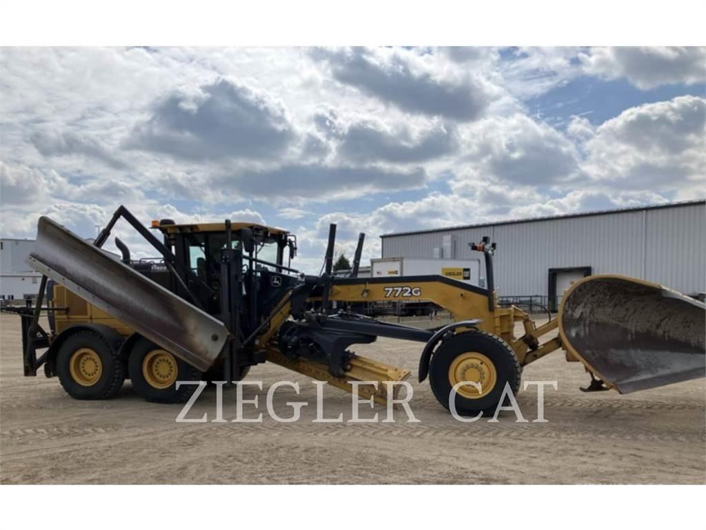 John Deere & CO. 772 G Graders