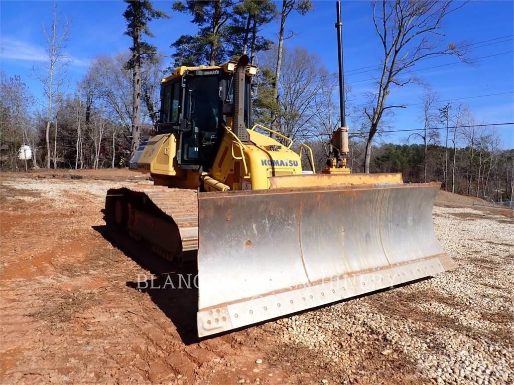 Komatsu D61PX-23 Crawler dozers