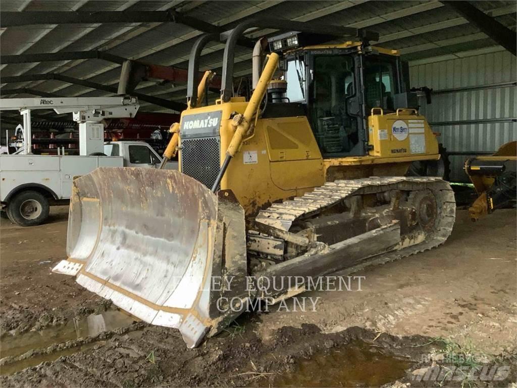 Komatsu D65EX17 Crawler dozers