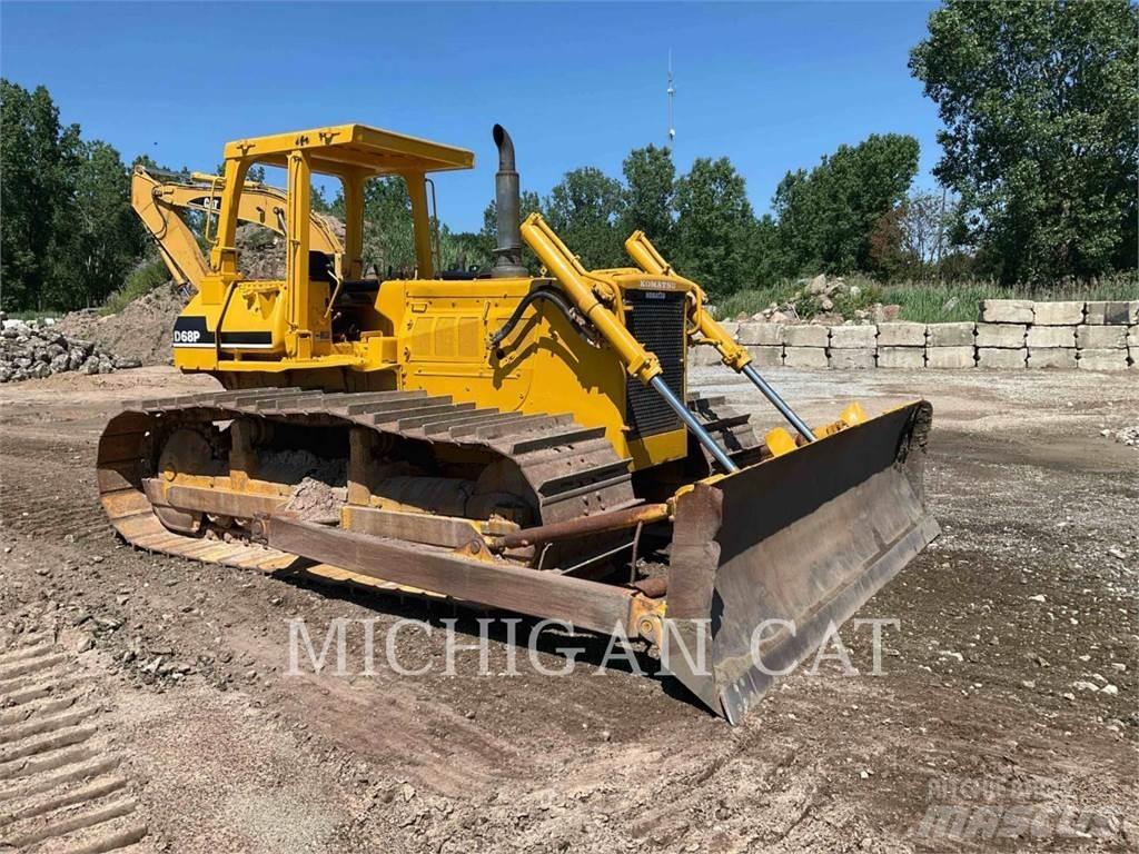Komatsu D68 Crawler dozers