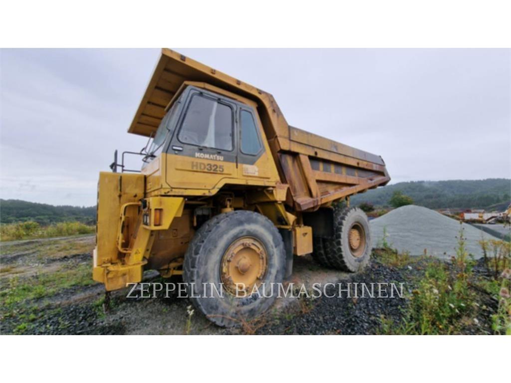 Komatsu HD325-6 Articulated Haulers