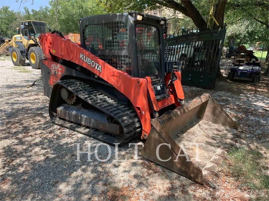 Kubota SVL95-2S Skid steer loaders