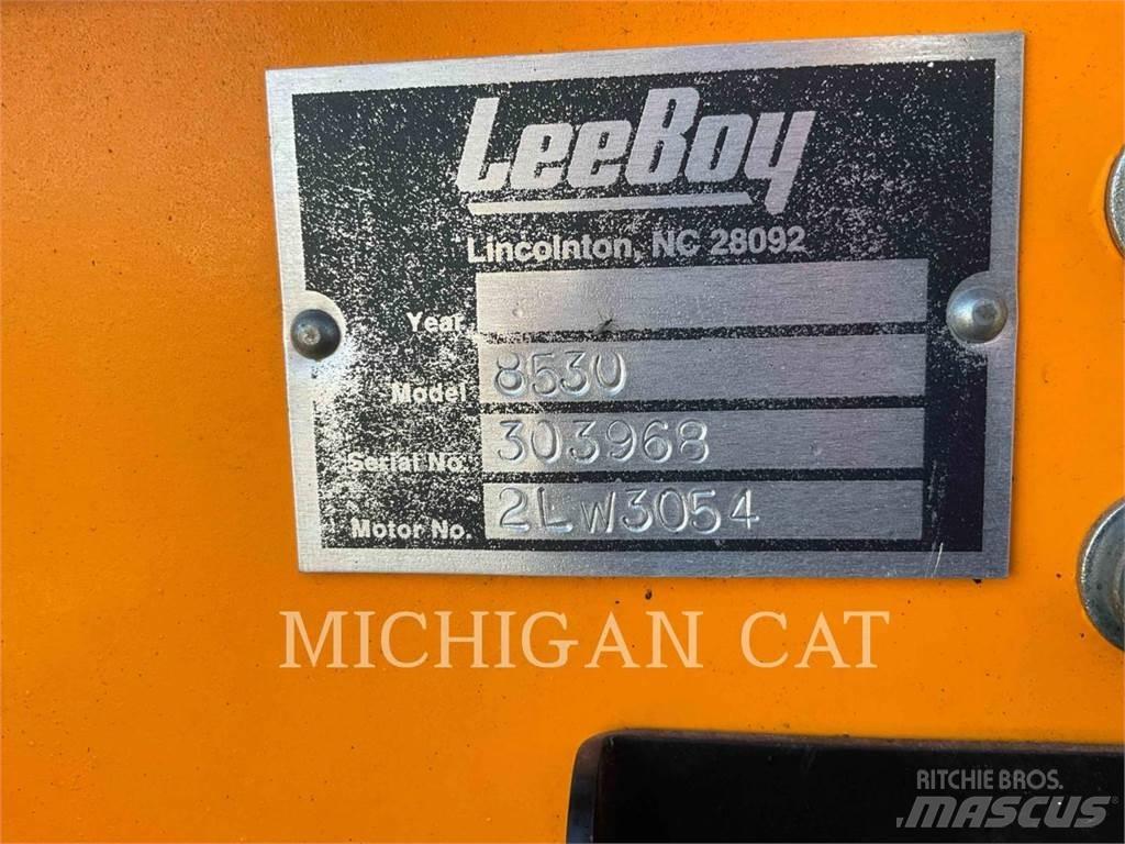 LeeBoy 8530 Asphalt pavers