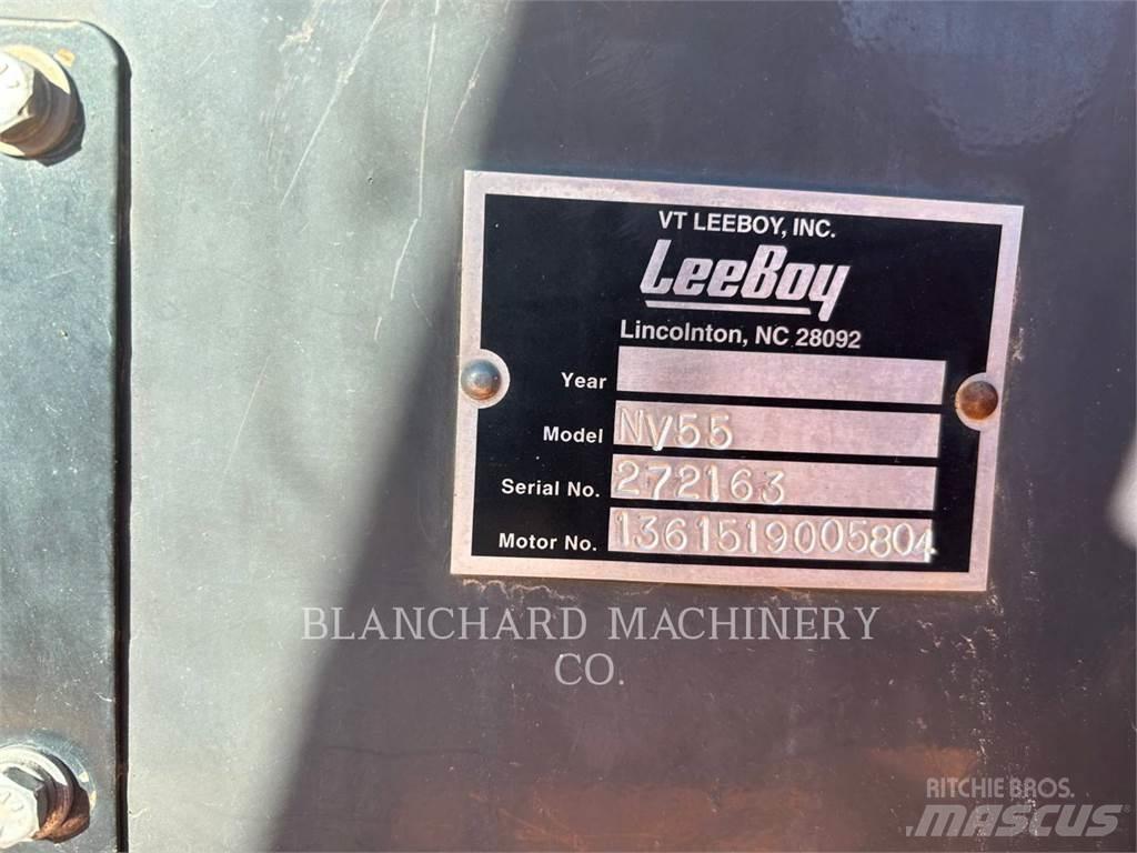 LeeBoy NV55 BROOM Sweepers