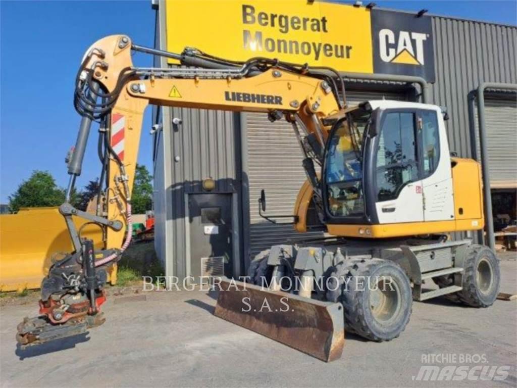 Liebherr A913 Wheeled excavators