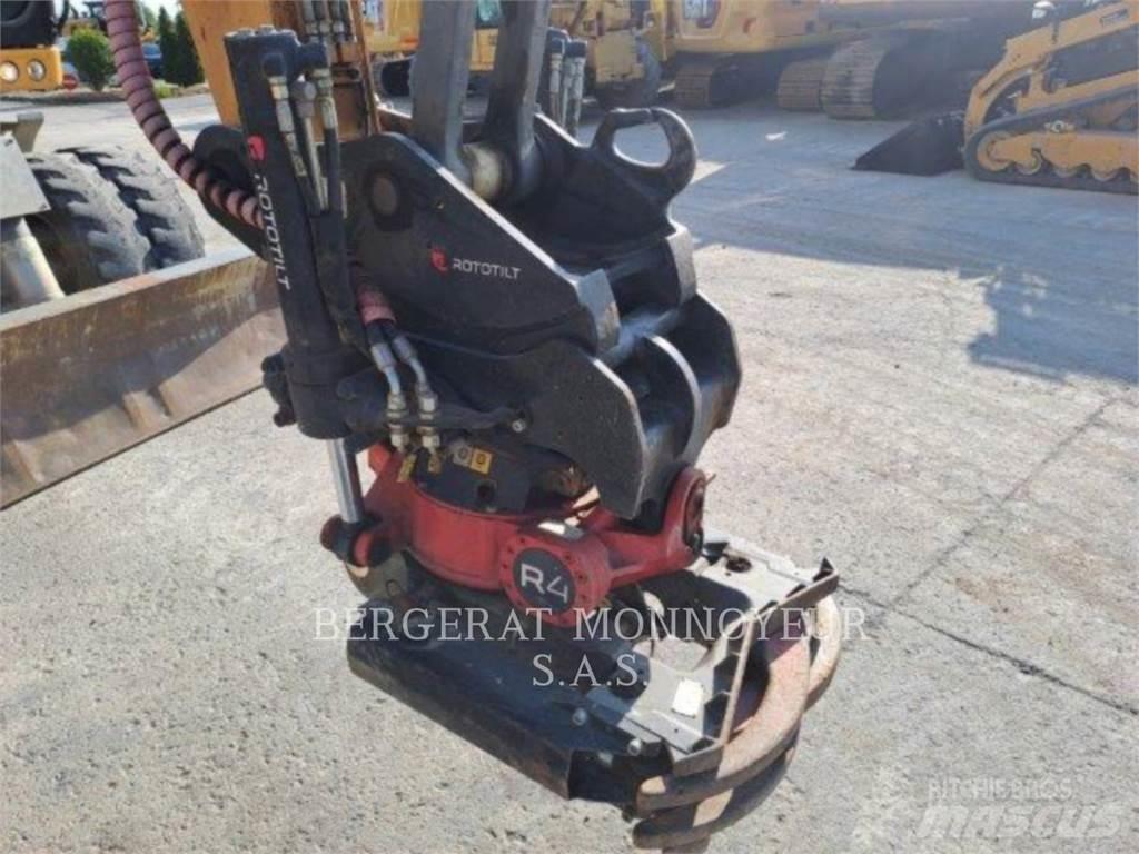 Liebherr A913 Wheeled excavators