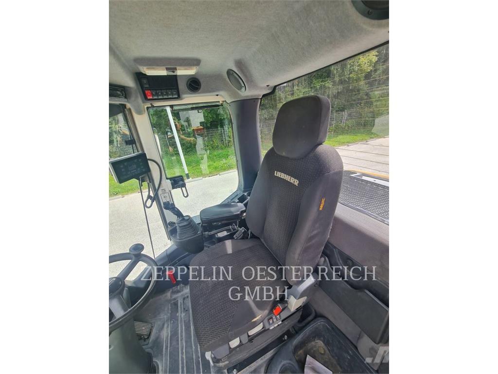 Liebherr L526 Wheel loaders