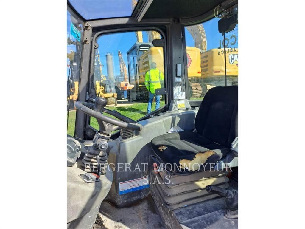 Mecalac AX1000 Wheeled excavators
