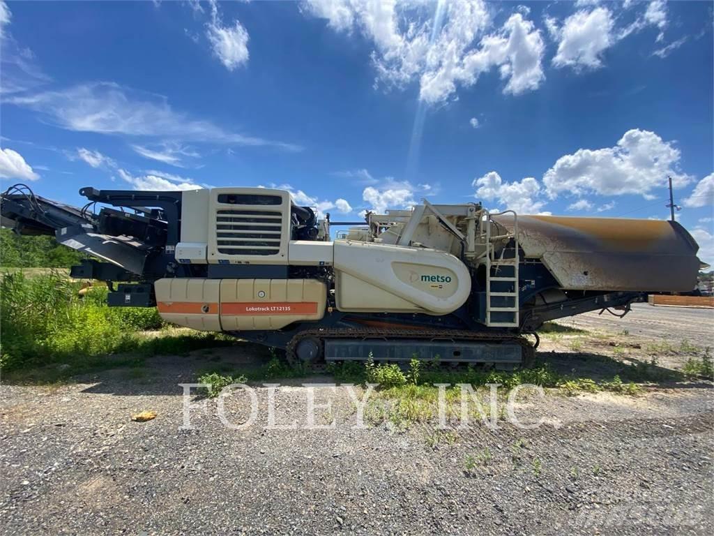 Metso LT1213S Mobile crushers