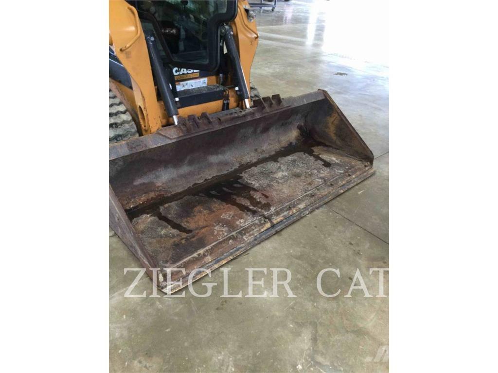 New Holland TR270B Crawler loaders