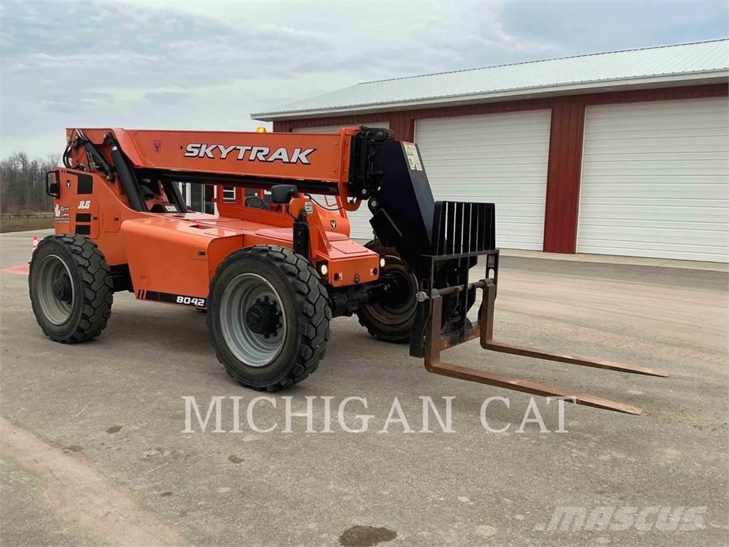  OMNIQUIP/SKY TRAK 8042 Telescopic handlers