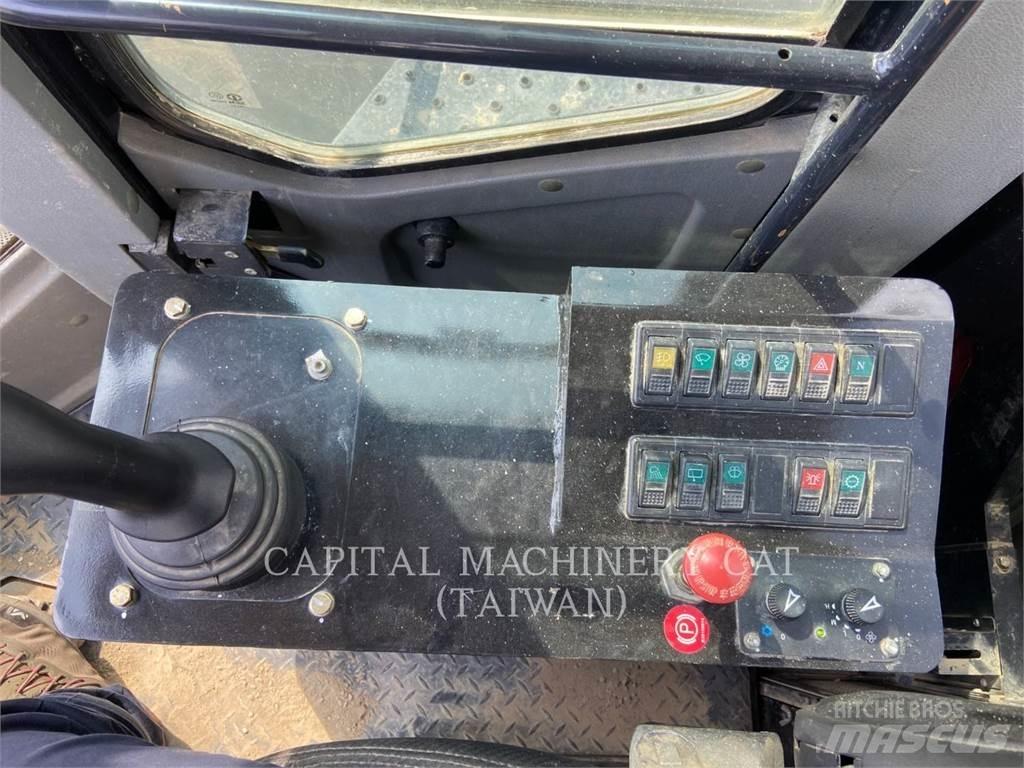 SEM MACHINERY 669 C Wheel loaders