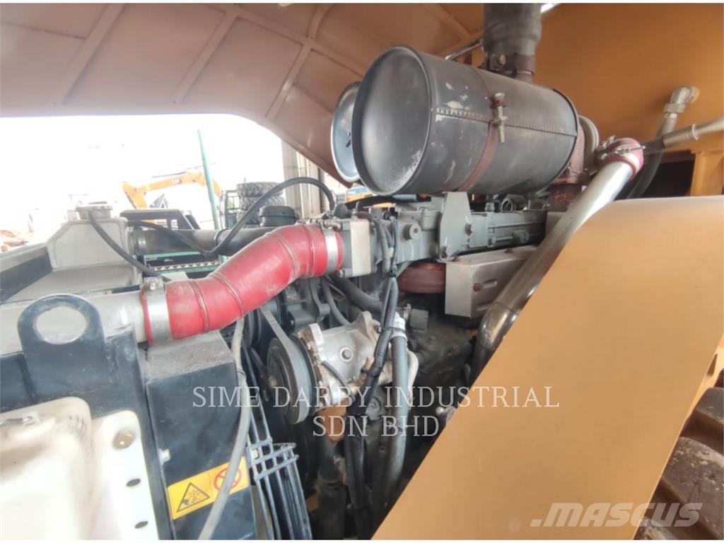 SEM MACHINERY SEM 522 Soil compactors