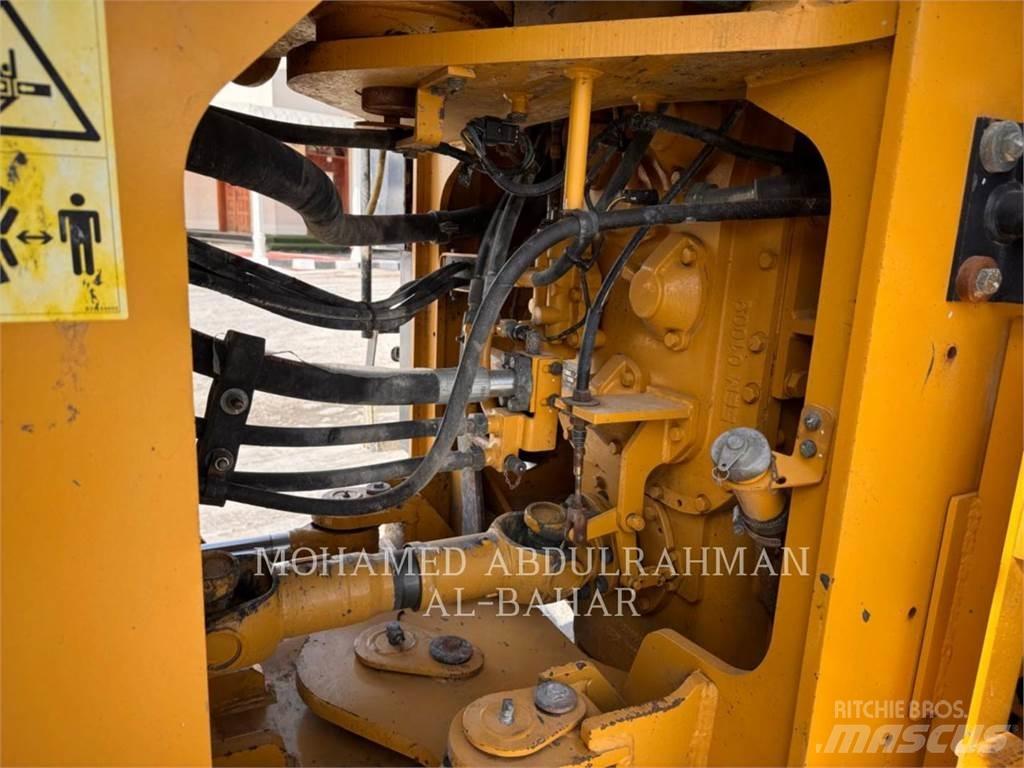 SEM MACHINERY SEM660D Wheel loaders