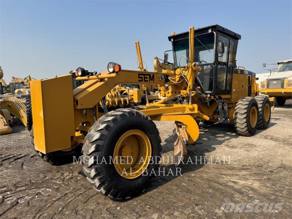 SEM MACHINERY SEM921 Graders