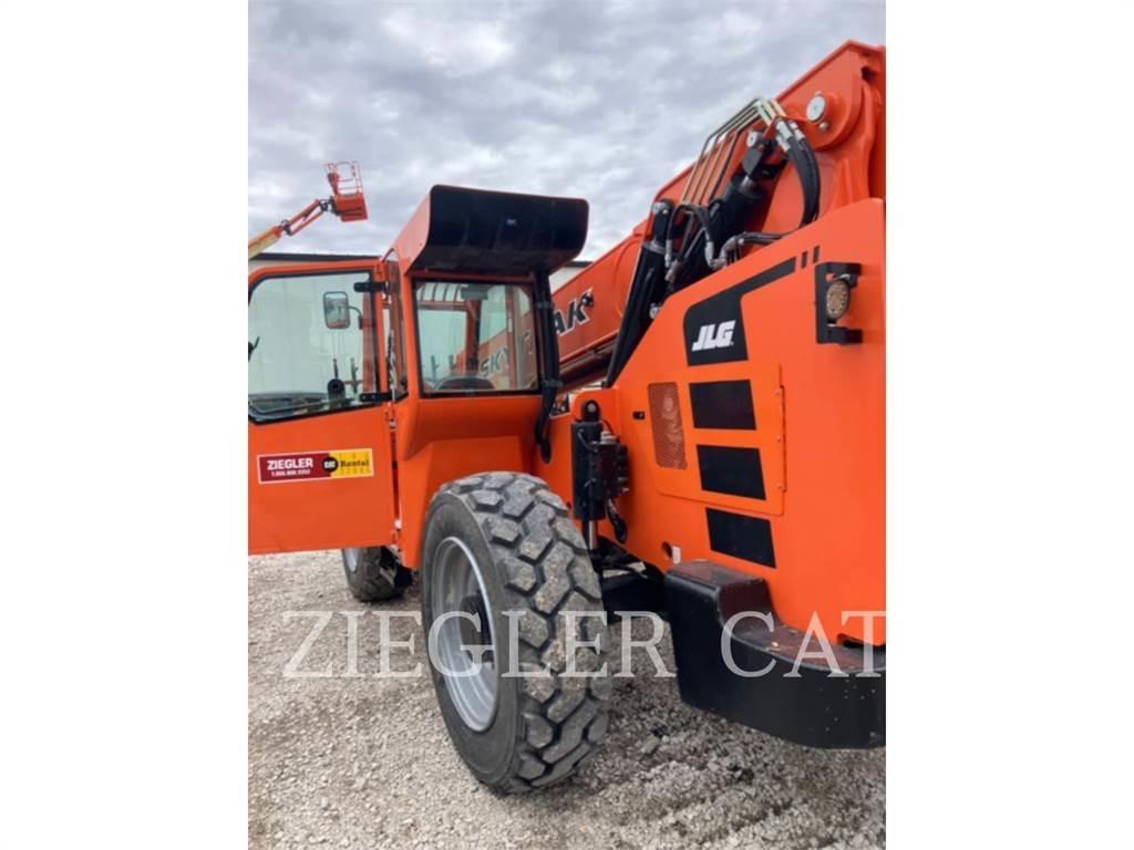 SkyTrak 12054 Telescopic handlers