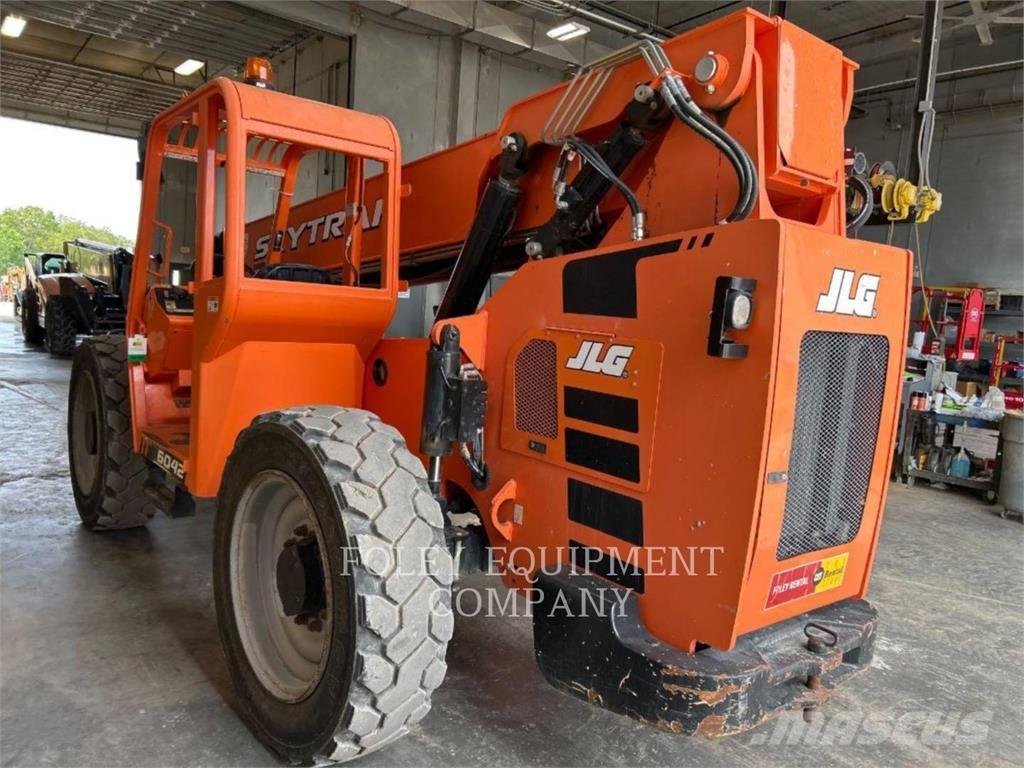 SkyTrak 6042O Telescopic handlers