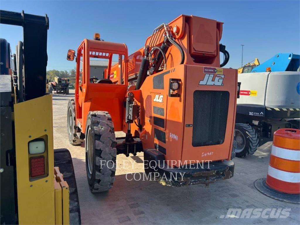 SkyTrak 6042O Telescopic handlers