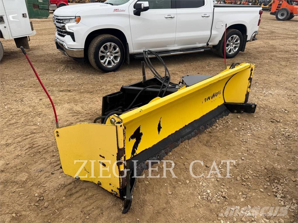 SnowWolf QP102 Snow throwers