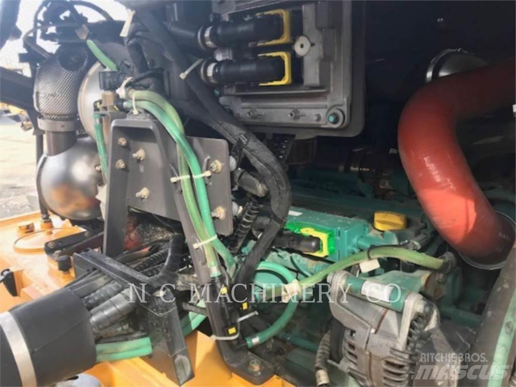 Volvo DD120C Asphalt pavers