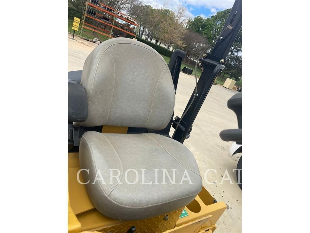 Weiler C303 Asphalt pavers