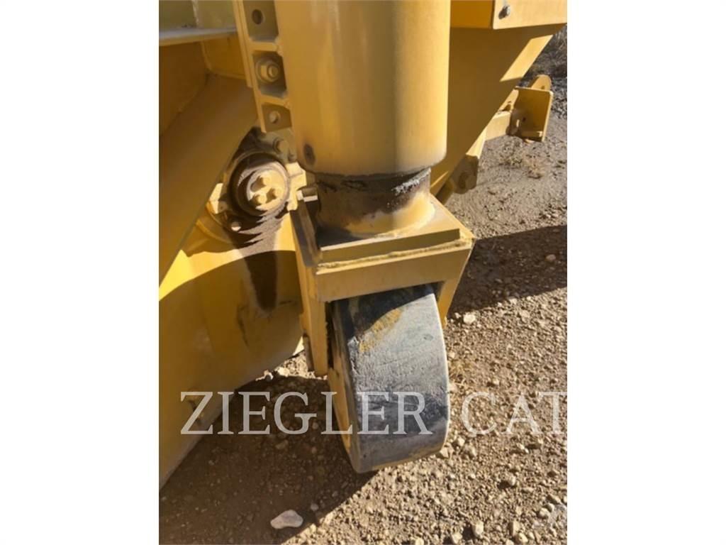 Weiler E550A Material transport vehicles