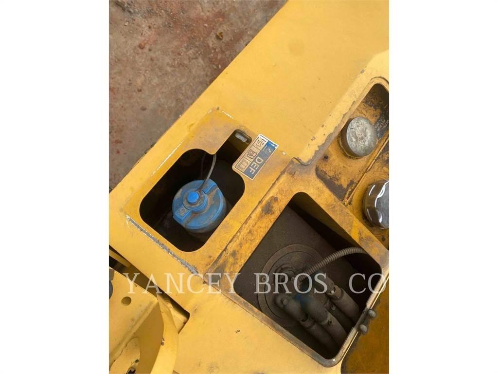 Weiler P385B Asphalt pavers