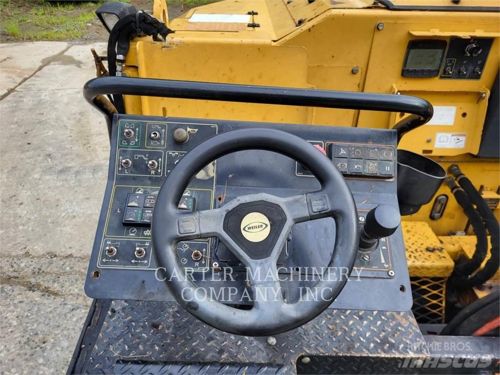 Weiler P385B Asphalt pavers