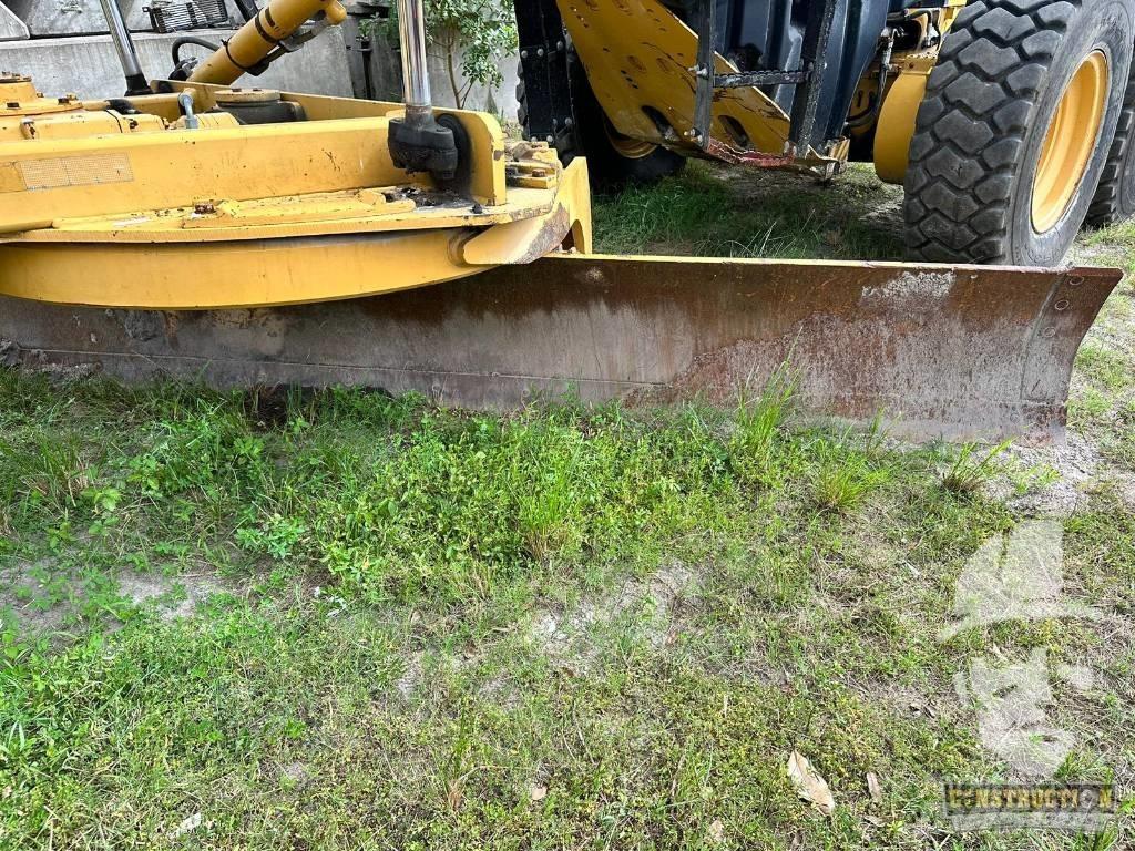 CAT 12 M Graders