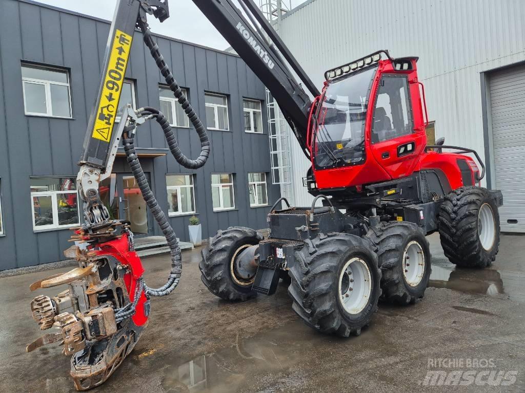 Komatsu 901 Harvesters
