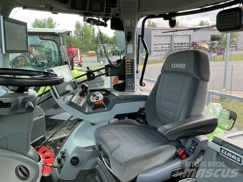 CLAAS Axion 960 TT Track mounted cranes